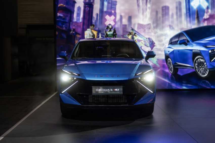 Omoda 4 brings hybrid and electric power for under £25k