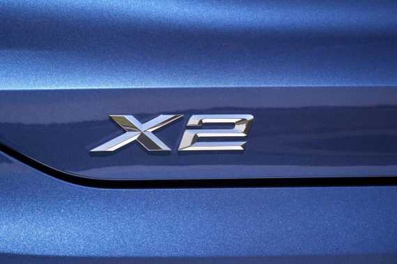 BMW X2