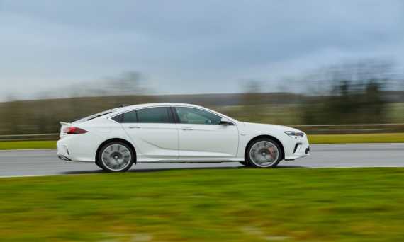 Vauxhall Insignia GSi 2.0 Turbo AWD 230PS (2021 - )
