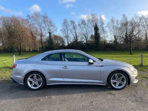 Audi A5 Coupe 35 TFSI (2021 - )
