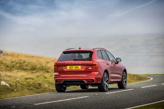 Volvo XC60 Recharge Plug-In Hybrid (2021 - )
