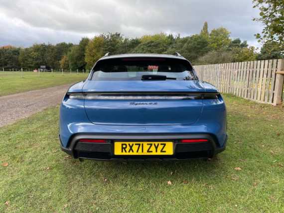 Porsche Taycan 4S Cross Turismo (2022 - )