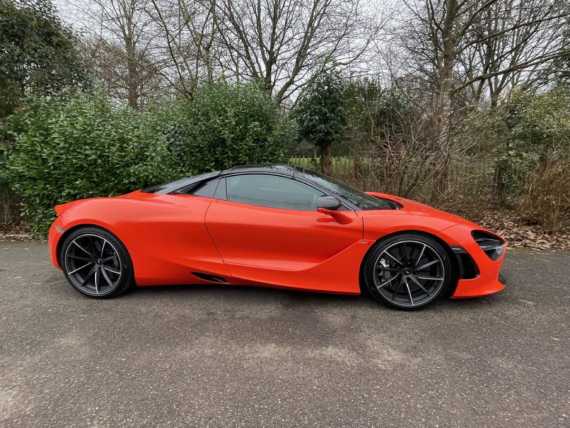 McLaren 720S Spider (2022 - )