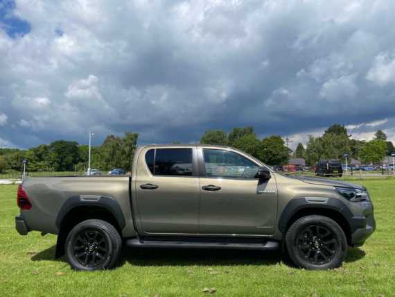 Toyota Hilux (2022 - )