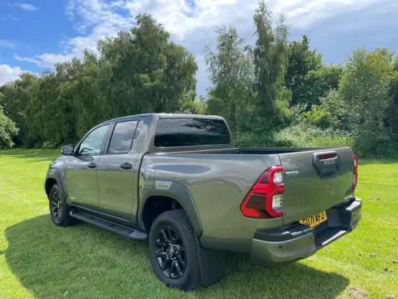 Toyota Hilux (2022 - )