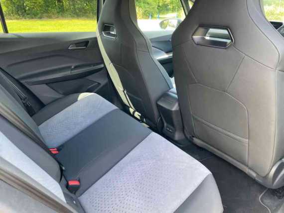 CUPRA Born 58kWh V3 204PS