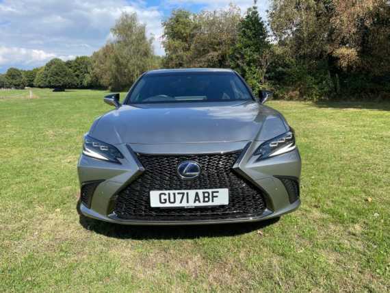 Lexus ES F Sport Takumi Pack