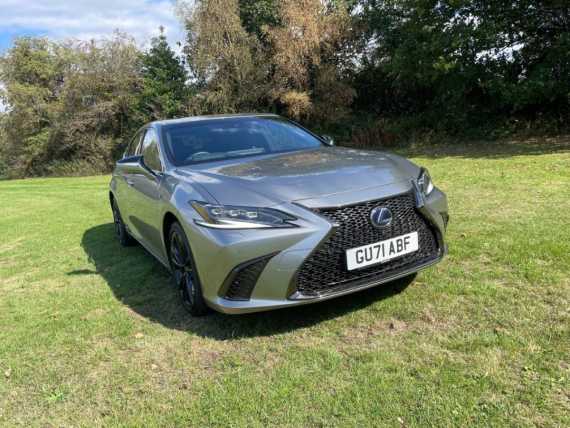 Lexus ES F Sport Takumi Pack