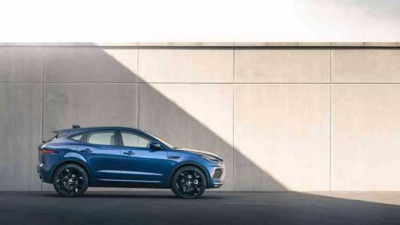 Jaguar E-Pace P300