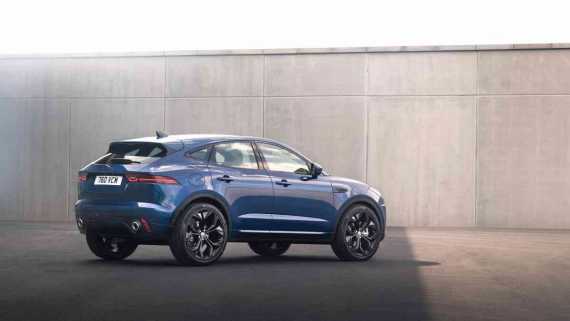 Jaguar E-Pace P300