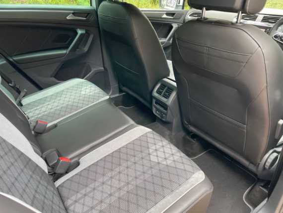VW Tiguan R-Line eHybrid