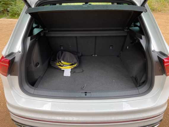 VW Tiguan R-Line eHybrid