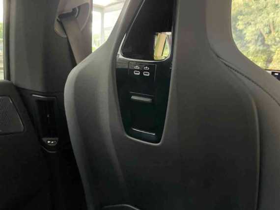 BMW iX M60
