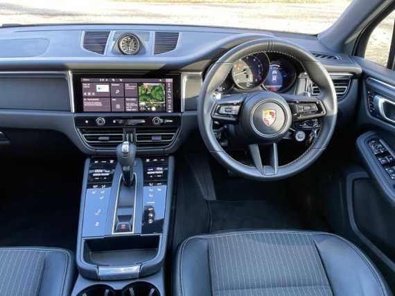 Porsche Macan T