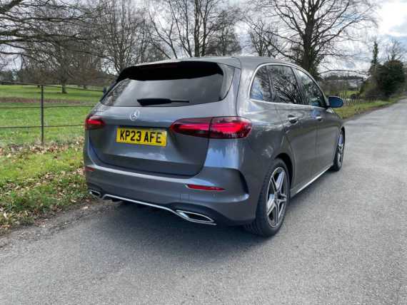 Mercedes B 200 d AMG Line Executive