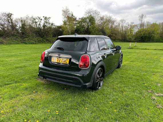 MINI 5-door Hatchback Cooper Resolute Edition