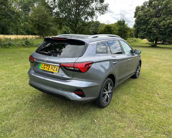 MG5 EV Trophy Long Range