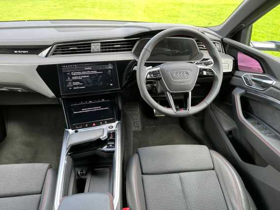 Audi Q8 e-tron
