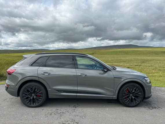 Audi Q8 e-tron