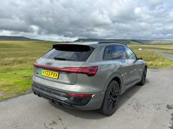 Audi Q8 e-tron