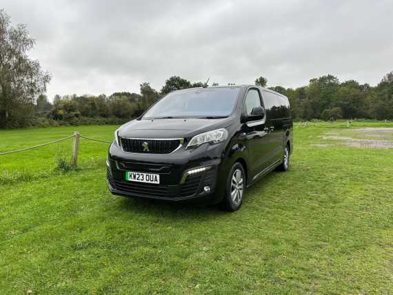 Peugeot e-Traveller