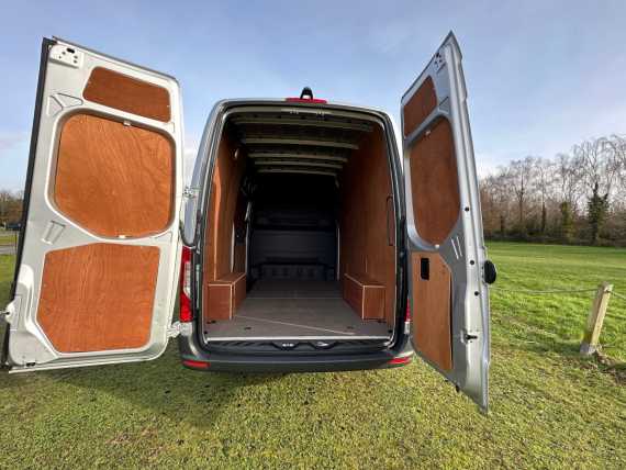 Mercedes Sprinter Panel Van