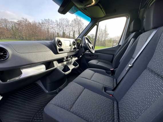 Mercedes Sprinter Panel Van