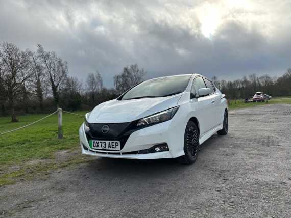 Nissan LEAF Shiro