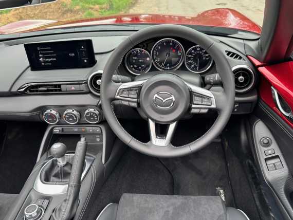 Mazda MX-5 (2024)