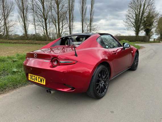 Mazda MX-5 (2024)
