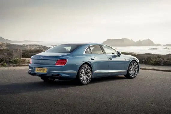 Bentley Flying Spur Hybrid Mulliner