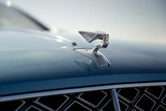 Bentley Flying Spur Hybrid Mulliner