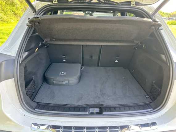 Mercedes-Benz EQA 250+ AMG Line Premium Plus