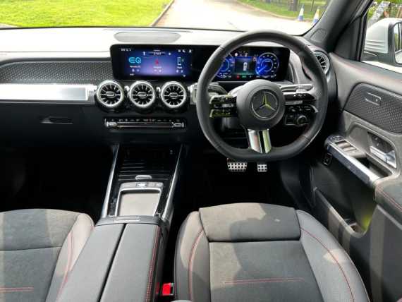 Mercedes-Benz EQB 250+ AMG Line Executive