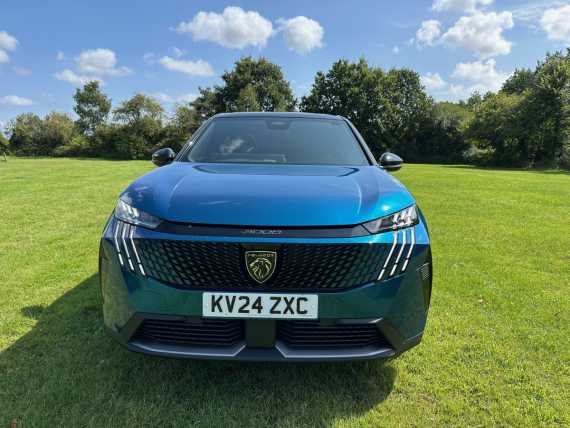 Peugeot 3008 GT Hybrid 136 e-DSC6