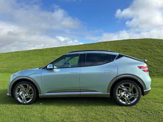 Genesis GV60 Sport Plus