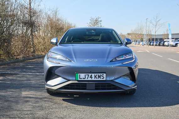 BYD Sealion 7