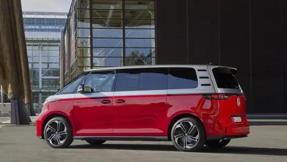 Volkswagen ID. Buzz Life 7-seat LWB 86kWh Pro