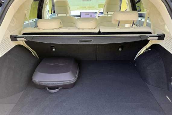 Genesis Electrified GV70 Luxury