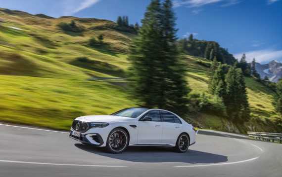 Mercedes-AMG E 53 HYBRID 4MATIC Saloon
