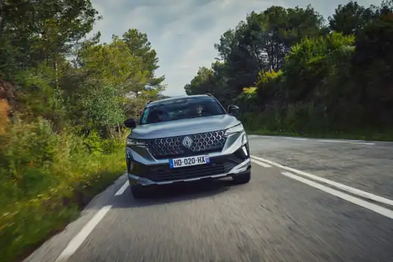 New Renault Austral Full Hybrid E-Tech 200hp