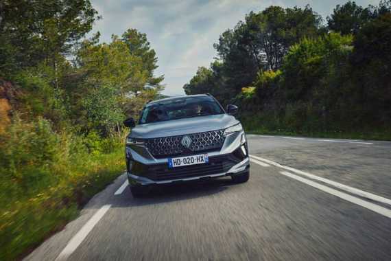 New Renault Austral Full Hybrid E-Tech 200hp