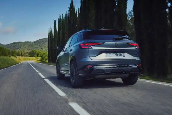 New Renault Austral Full Hybrid E-Tech 200hp