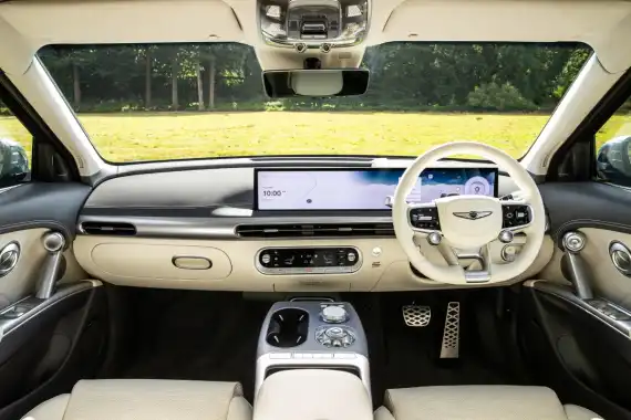 Genesis GV60