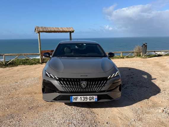 Peugeot E-308