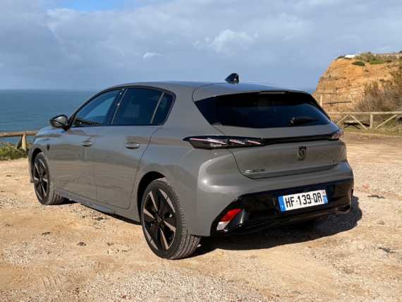 Peugeot E-308