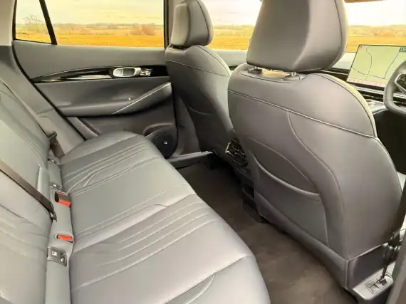 Geely EX5