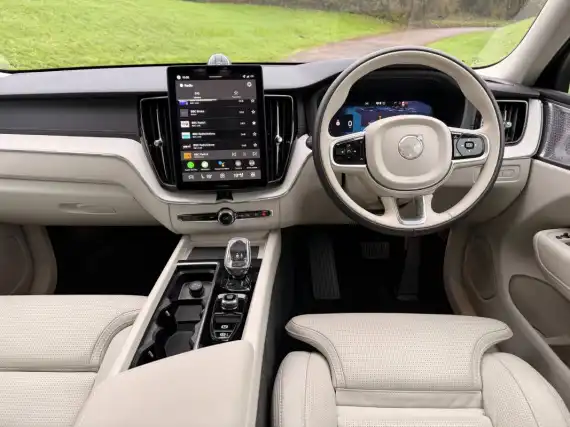 Volvo XC60 T8 Plug-in Hybrid AWD Ultra