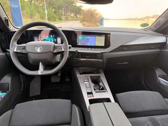 Vauxhall Astra Sports Tourer 2026