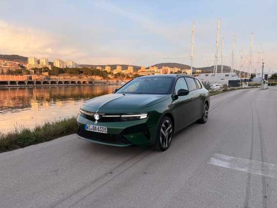 Vauxhall Astra Sports Tourer 2026